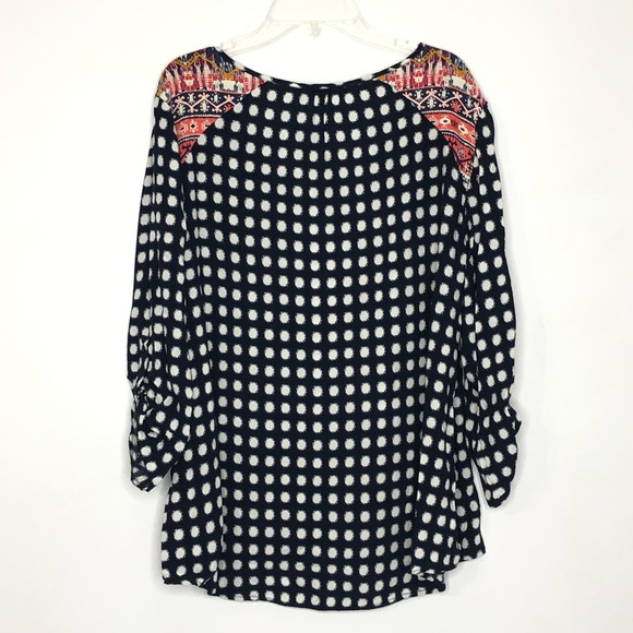 THML print top with multicolored Aztec shoulders size Large - Picture 4 of 8